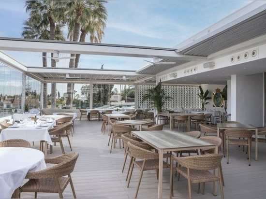 KE for the rooftop terrace of the beachfront golf club in Marbella, pearl of the Costa del Sol