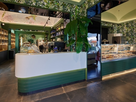 Mennella Pastry Shop in Torre del Greco (Naples)