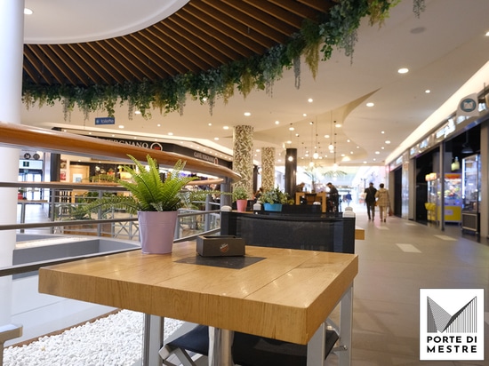 Atena Metal Baffle Ceiling for Porte di Mestre Shopping Centre