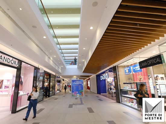 Metal Ceilings Atena for Porte di Mestre Shopping Centre