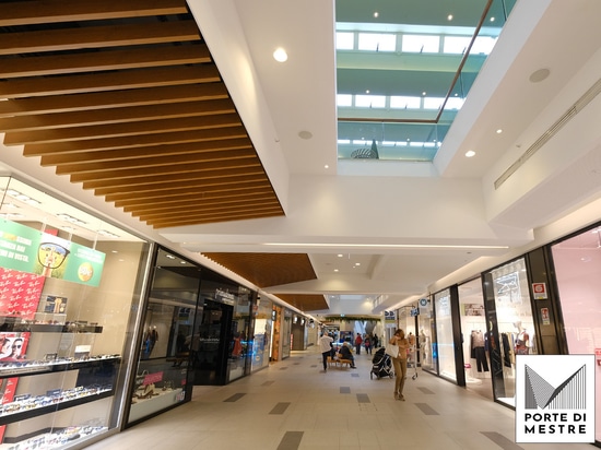 Atena Metal Ceiling for Porte di Mestre Shopping Centre