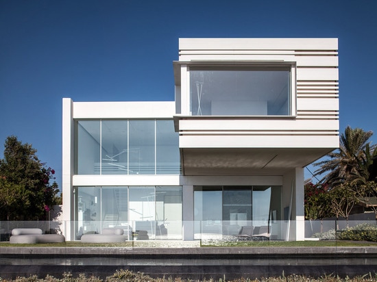 Pitsou Kedem's House by the Sea features stripy aluminium walls and a cantilevered bedroom