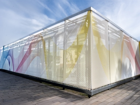 Colorful Sun Protection made of HAVER Architectural Mesh