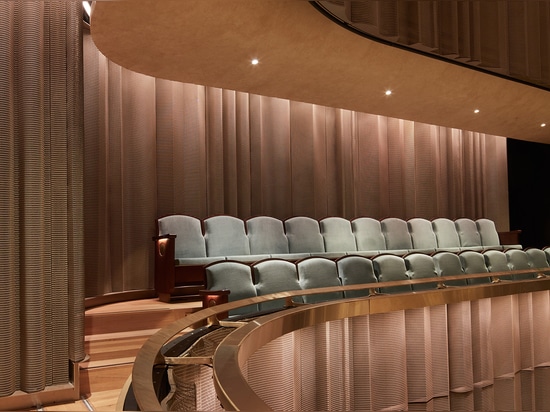 The Jacobs Music Center, home to the San Diego Symphony Orchestra, recently reopened with renovations featuring Banker Wire woven wire mesh formed to look like theater curtains.