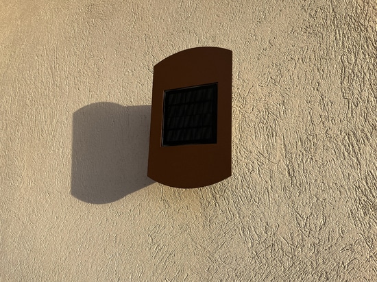 Solar wall lamp VERTY