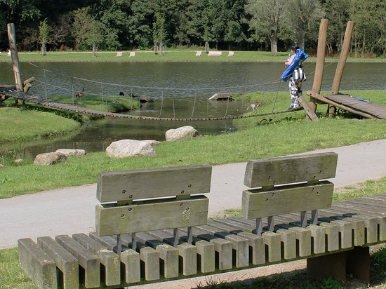 Rough&Ready Curved Benches - Lage Bergse Bos, Rotterdam (NL)