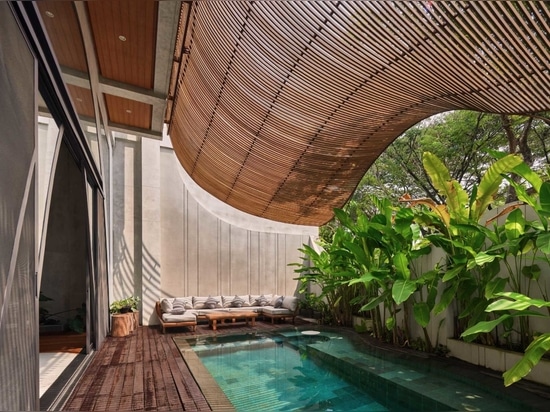 Steel Fins Create A Sculptural Facade For This Home