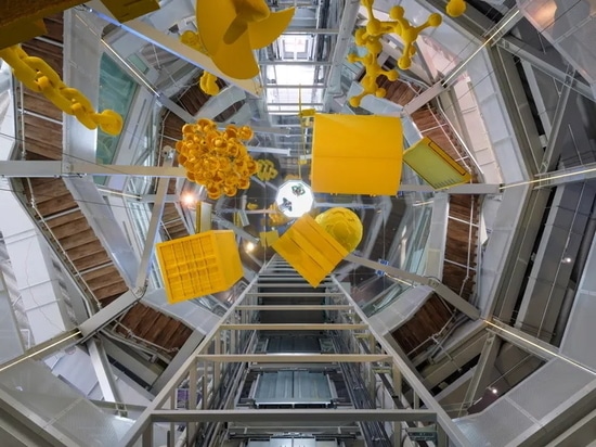 Ground floor atrium