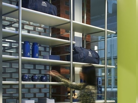UoM Merchandise Store by Sibling Architecture