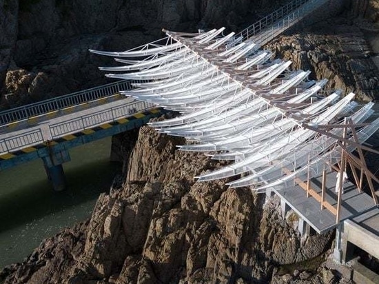 A Kinetic Seaside Pavilion Brings Life Back to a Chinese Island