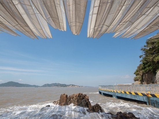 A Kinetic Seaside Pavilion Brings Life Back to a Chinese Island