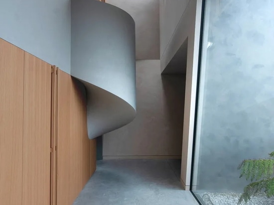 A Sussex beach house boldly reimagines its seaside typology