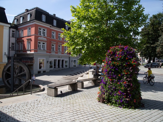 Color-Coded Urban Design: How Kempten Uses Planters to Shape Public Space