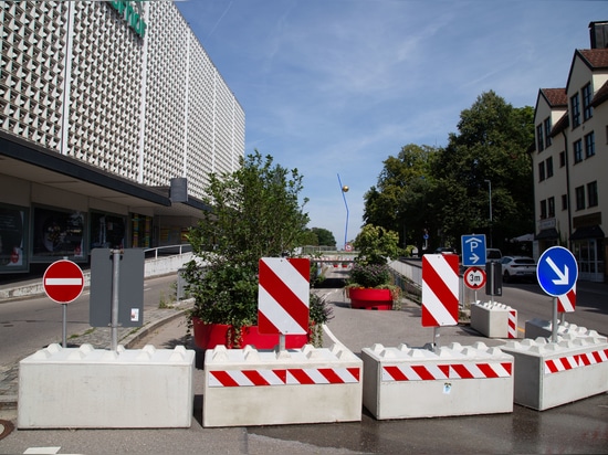 Color-Coded Urban Design: How Kempten Uses Planters to Shape Public Space
