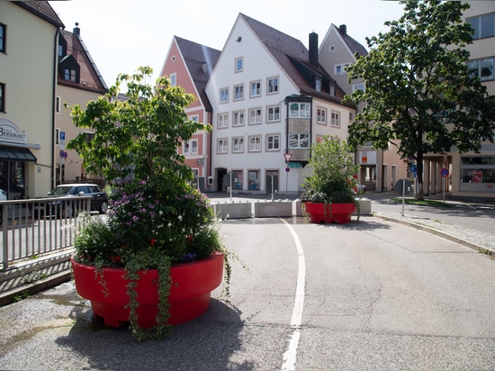 Color-Coded Urban Design: How Kempten Uses Planters to Shape Public Space