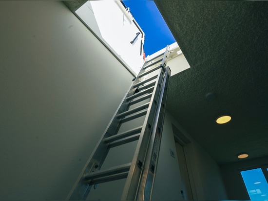 DL Series Roof Hatches with Access Ladder – Buurtschap te Veld, Eindhoven
