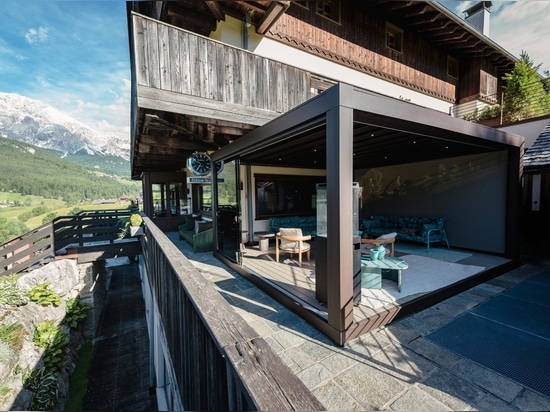 Carrera: the “Cabrio” dehors in the heart of the Dolomites