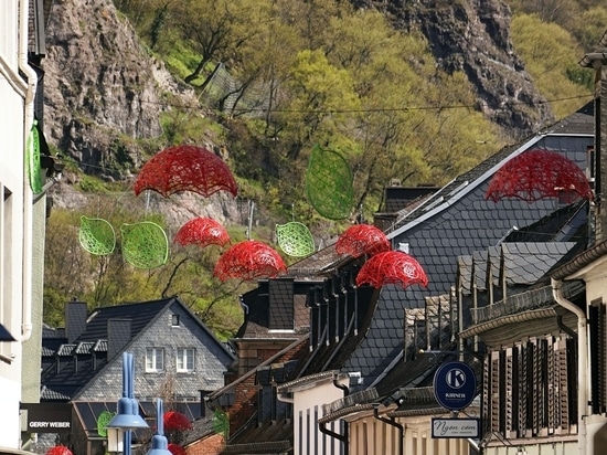 Summer Cities in Bloom and Light: A New Era of Urban Illuminations