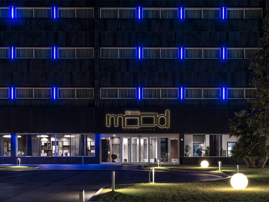 AVE solutions for a smart and stylish hospitality at the Mood Hotel in Pescara
