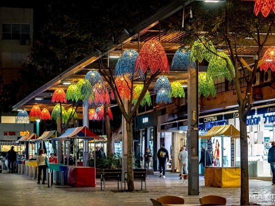 Lightweight Urban Sculptures: Terra Introduces Fiberglass Openwork for Seasonal Public Design
