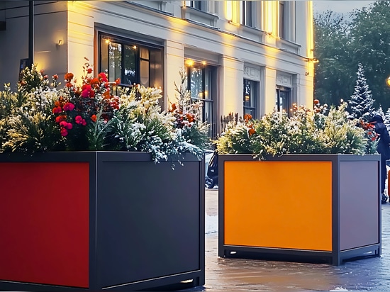 Custom Color and Civic Impact in the Language of Planters