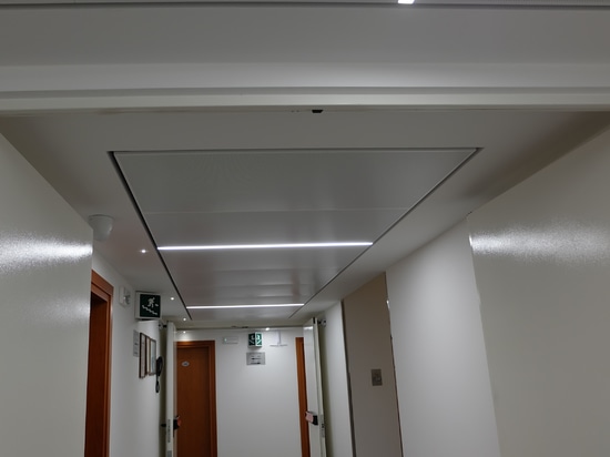 Metal ceiling with hidden structure