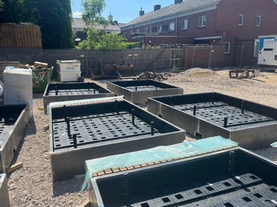 Boxmeer – Town Hall Square with 8.3 m³ Water Storage in the planters