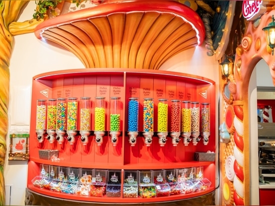 candy store dispensers