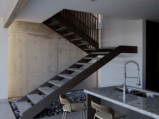 Barla Collection: YAAZ’s Interpretation of Italian Aesthetics
