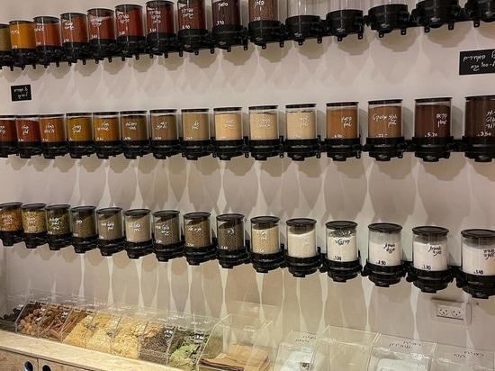 Professional spice dispensers for perfect portioning