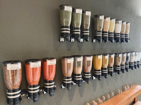 Professional spice dispensers for perfect portioning