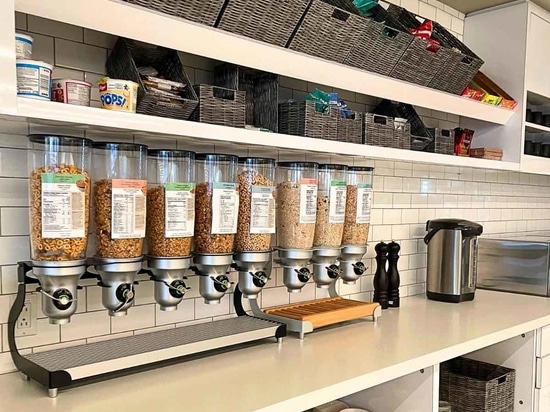 Give your breakfast buffet a boost with IDM dispensers