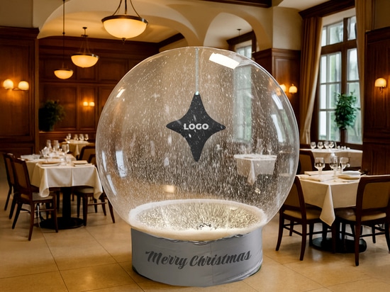 Snow globe and Dibond decorations: beautiful and modern Christmas decorations for interiors