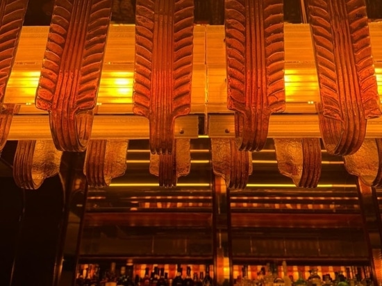 Amber Light Detail – Murano Glass Leaves