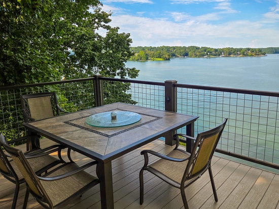 Transform your outdoor space with Banker Wire’s welded wire mesh railing. This sleek, weather-resistant design is perfect for DIY homeowners seeking modern style and lasting durability.