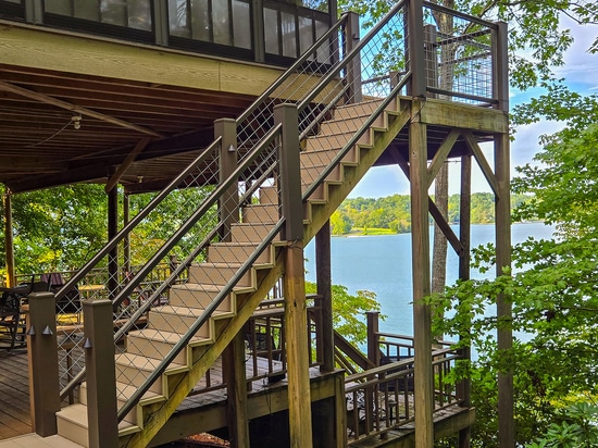 Transform your outdoor space with Banker Wire’s welded wire mesh railing. This sleek, weather-resistant design is perfect for DIY homeowners seeking modern style and lasting durability.