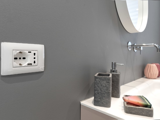 AVE technology enhances an Italian villa through home automation and touch switches