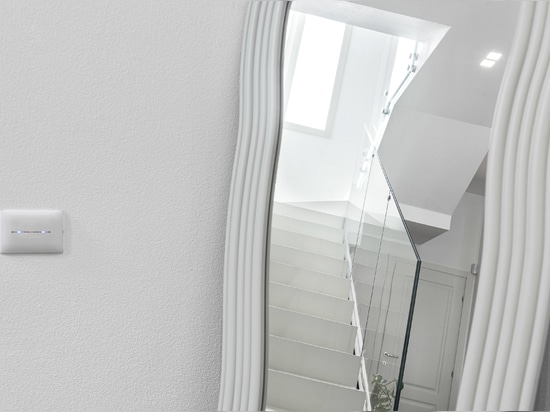 AVE technology enhances an Italian villa through home automation and touch switches