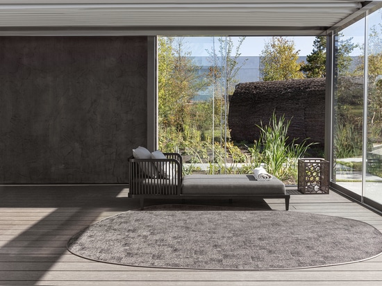 Discover 2TEC2 Rugs for your indoor and outdoor spaces