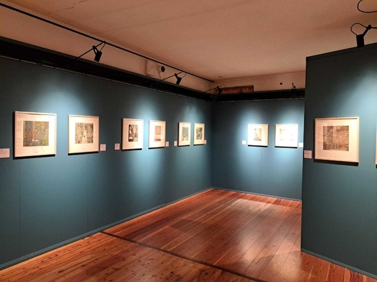 AN INNOVATIVE LIGHTING SYSTEM FOR RESTRICTED EXHIBITION SPACES