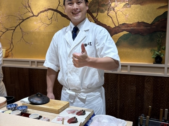 Sushi Chef gives the thumbs up!