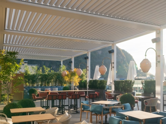 KE designs the outstanding rooftop of the new Falkensteiner WaltherPark – Bolzano: an oasis of design and comfort with a unique view of the Dolomites