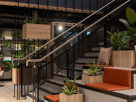 Banker LPZ-71 architectural wire mesh enhances staircase design with clean lines, durable materials, & a contemporary look ideal for residential & commercial spaces.