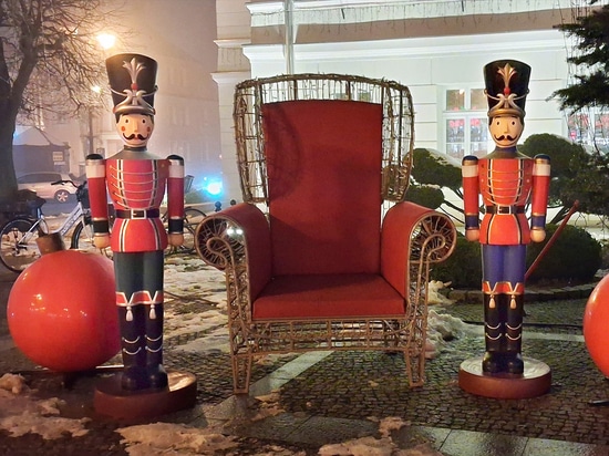 What we can learn from this season’s Christmas decorations