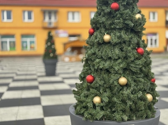 What we can learn from this season’s Christmas decorations