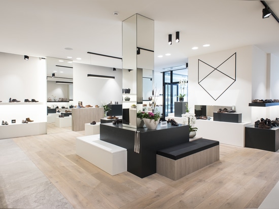 Dennebos engineered sawn oak floor in color W.01