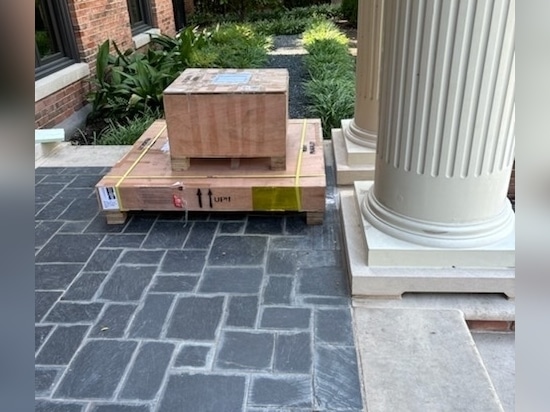 Custom Chandelier – Secure Packaging & Delivery Process