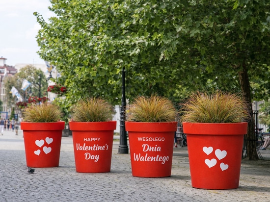 Emotional design in public spaces: shaping everyday urban experience