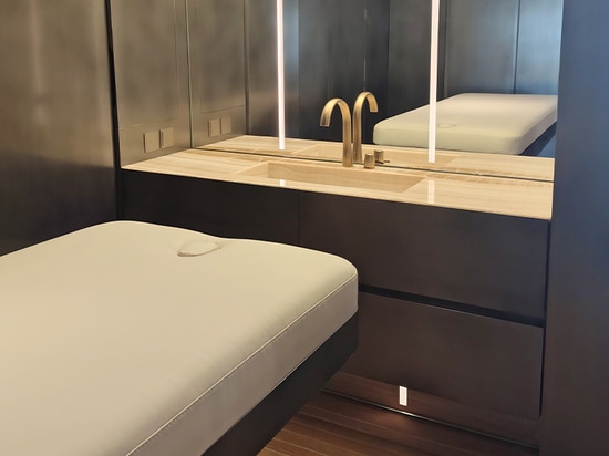 In the silence of the Admiral Armani Yacht 72m Spa, our signature massage bed finds Its home