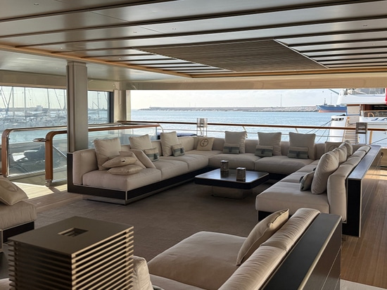 In the silence of the Admiral Armani Yacht 72m Spa, our signature massage bed finds Its home